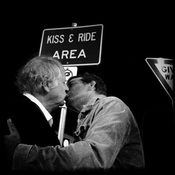 elis and rhys kissing